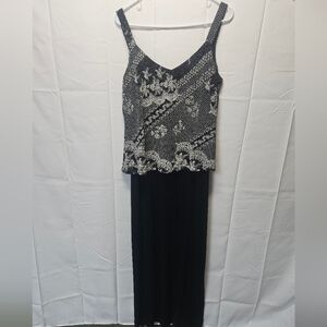 R&M Richards Elegant Black And White Dress With Silver Metallic Thread